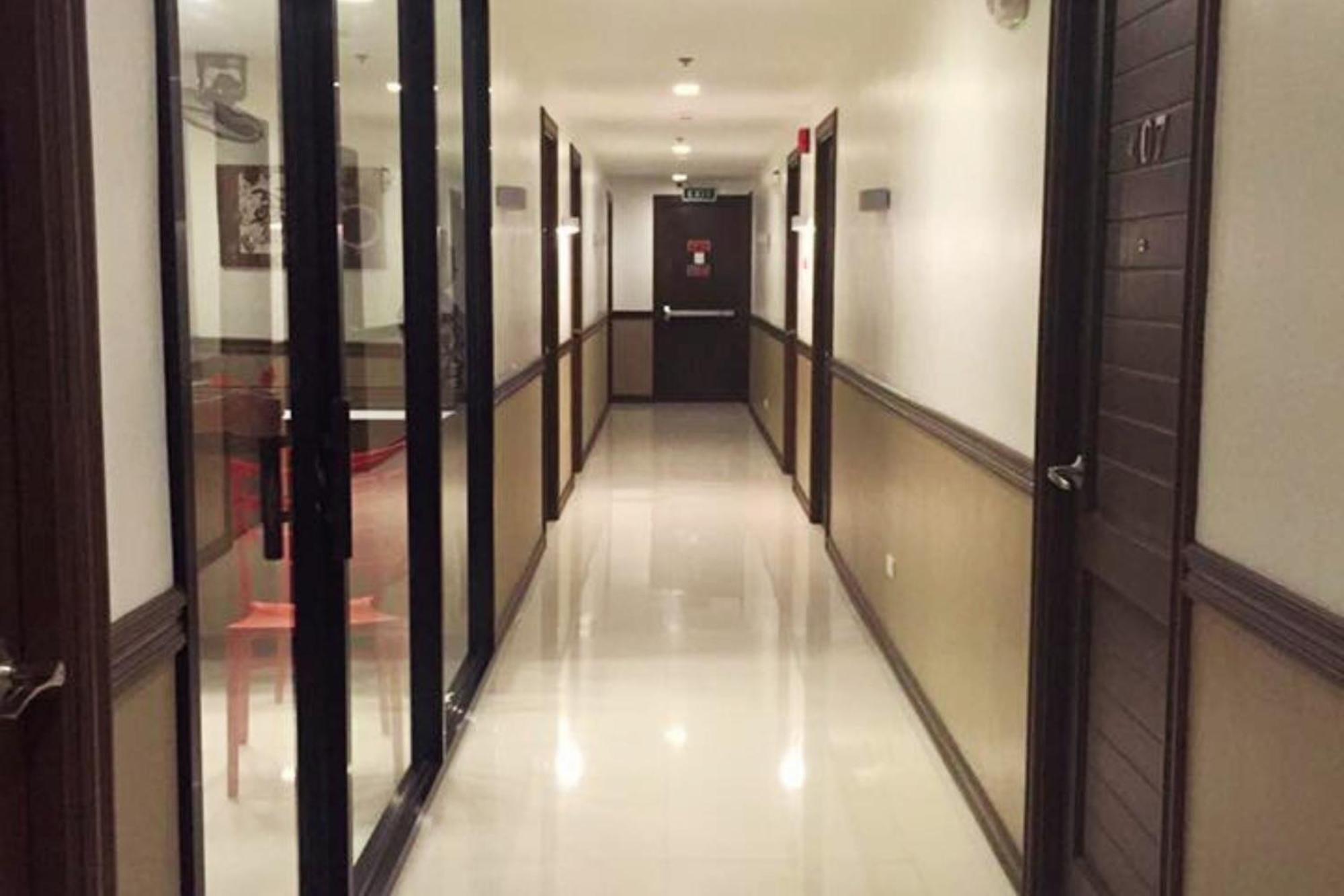 Pearli View Hotel Iloilo Powered By Cocotel Exterior photo